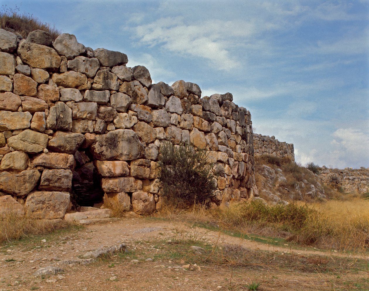 Myceense kunst: westelijke trap naar de Myceense citadel, stad Tiryns door Mycenaean