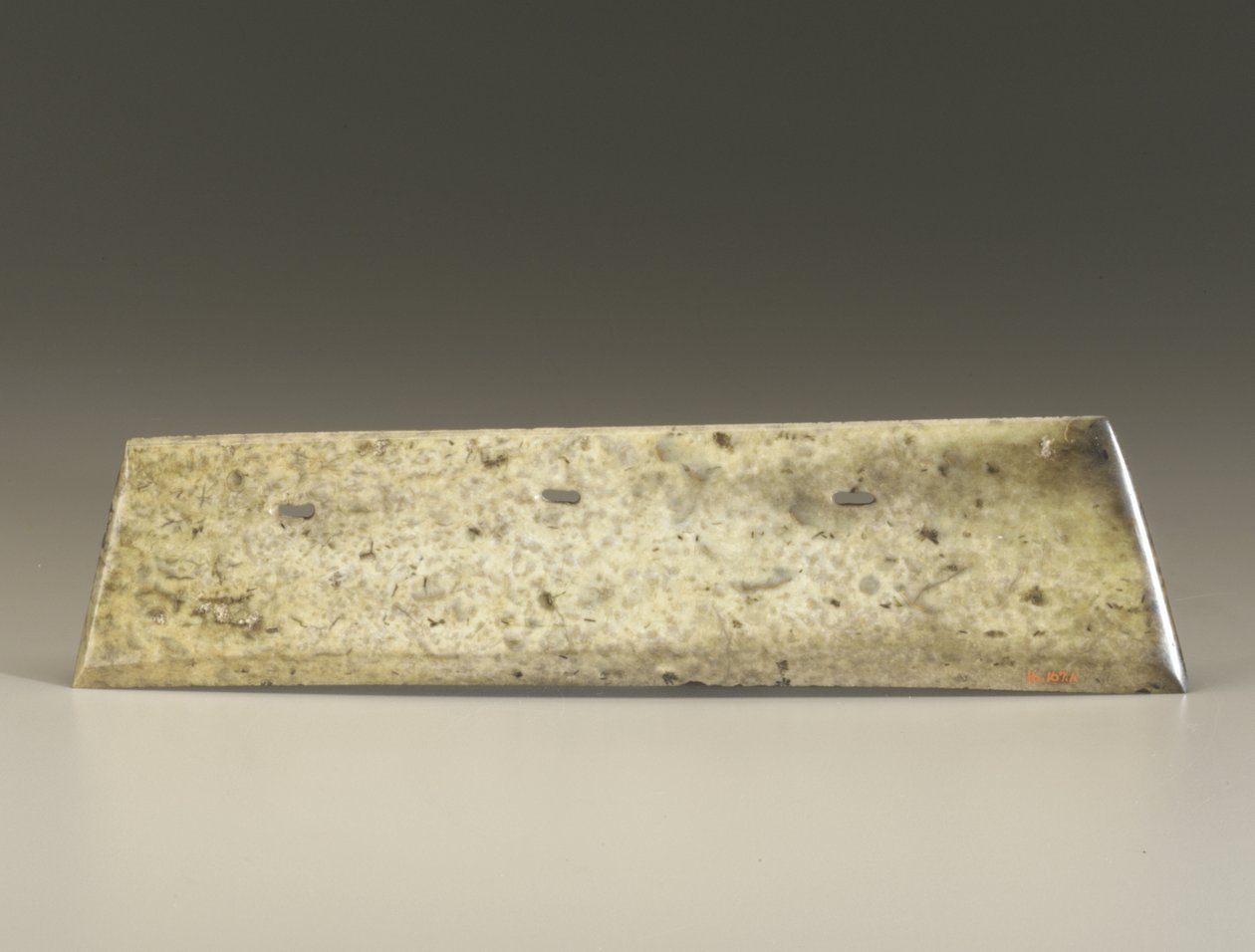 Gespleten beitel (zhang), Qijia Cultuur, ca. 2500-2000 v.Chr. door Neolithic Period Chinese School