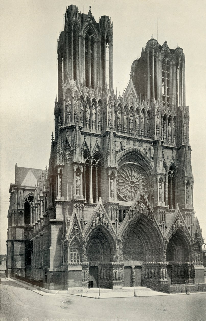 Een groot gotisch gebouw: De kathedraal van Reims, gebouwd in de 13e en 14e eeuw, ca. 1930 door Neurdein