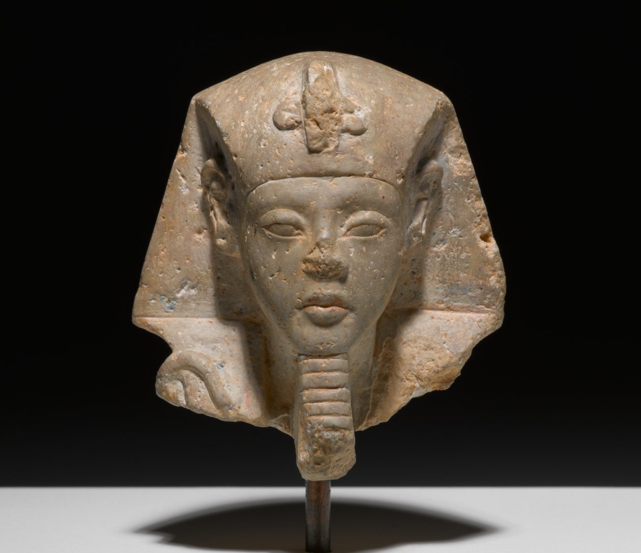 Hoofd van een Shabti van Akhensten door New Kingdom Egyptian
