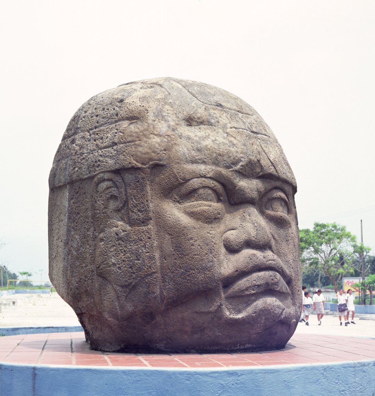Kolossaal hoofd uit San Lorenzo, Veracruz, Mexico, preklassiek door Olmec