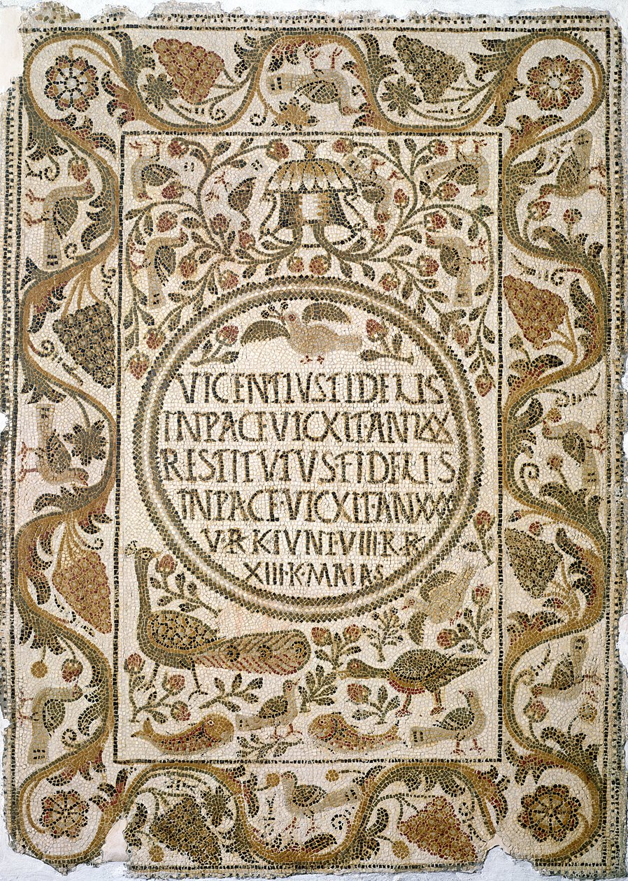 Grafsteen met een grafschrift, uit de kerk van priester Felix, nabij Kelibia, 4e-5e eeuw door Paleo Christian