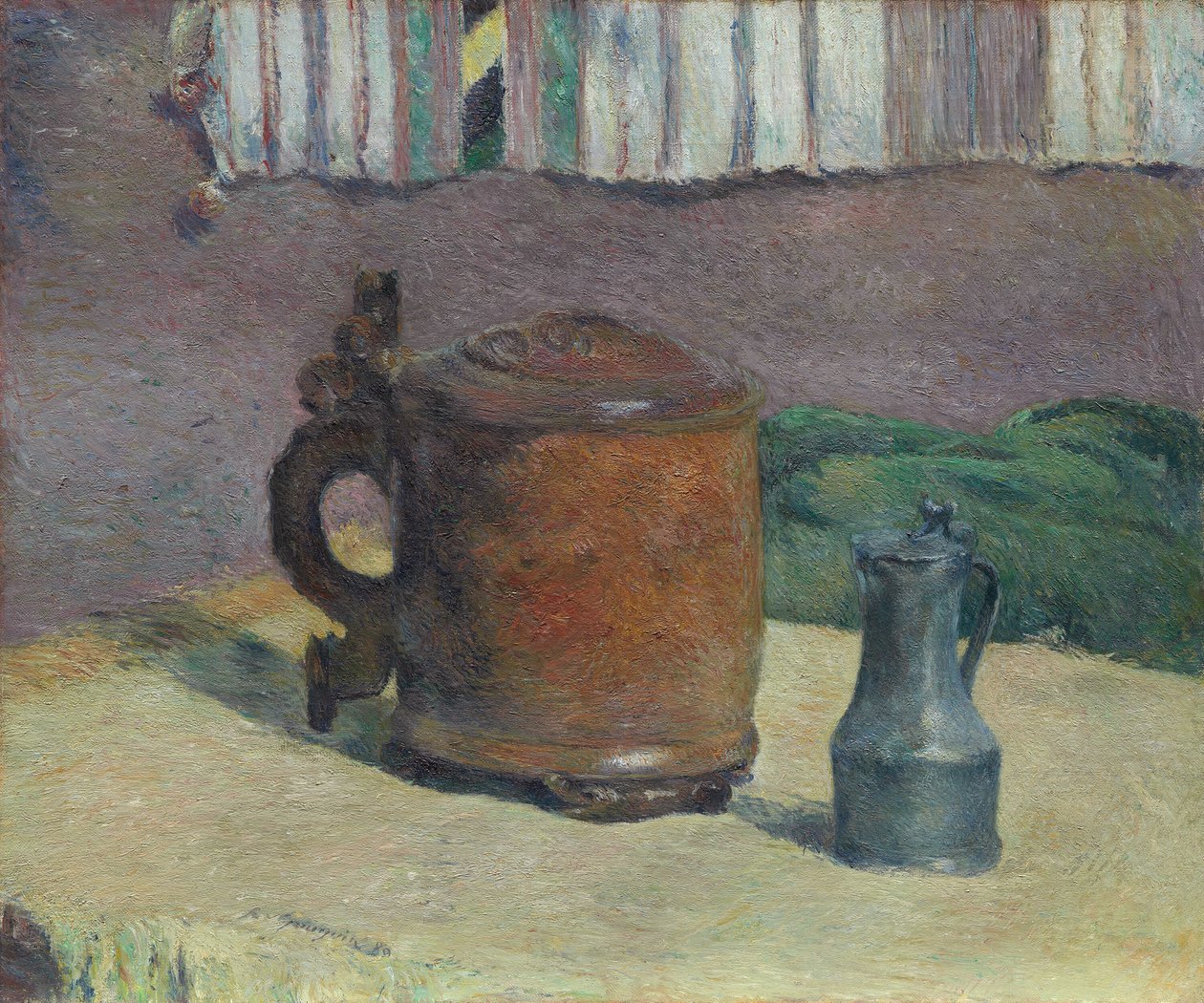 Stilleven: Houten bierpul en metalen kan door Paul Gauguin