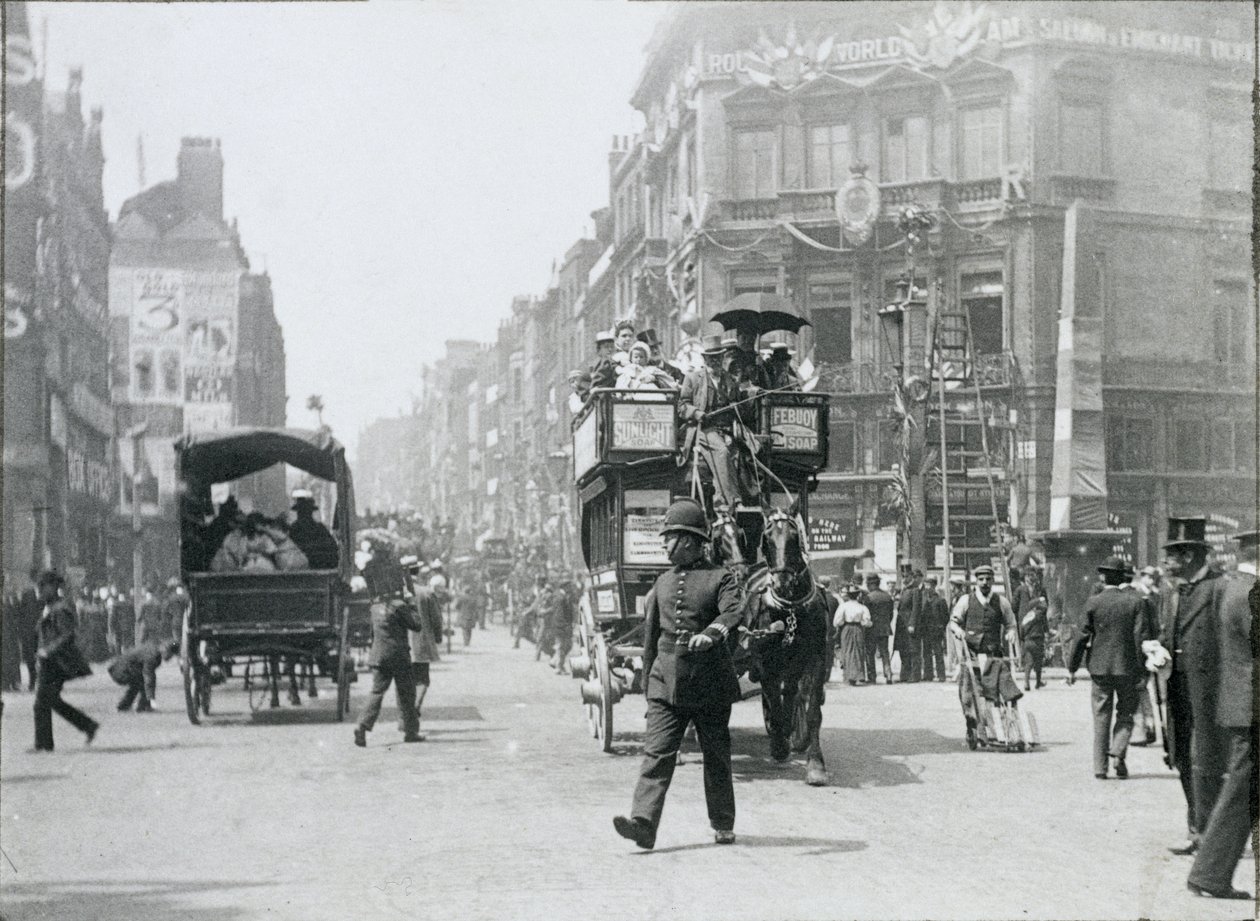 Ludgate Circus, Londen, voorbereid voor het jubileum van de koningin, 1897 door Paul Martin