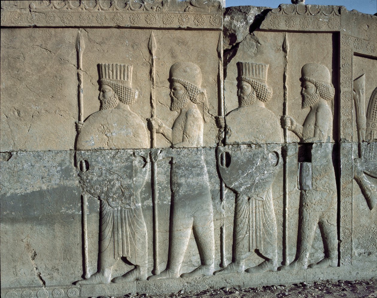Keizerlijke garde. Reliëfs van de oostelijke trap van de Apadana, 6e eeuw v.Chr. door Persian School