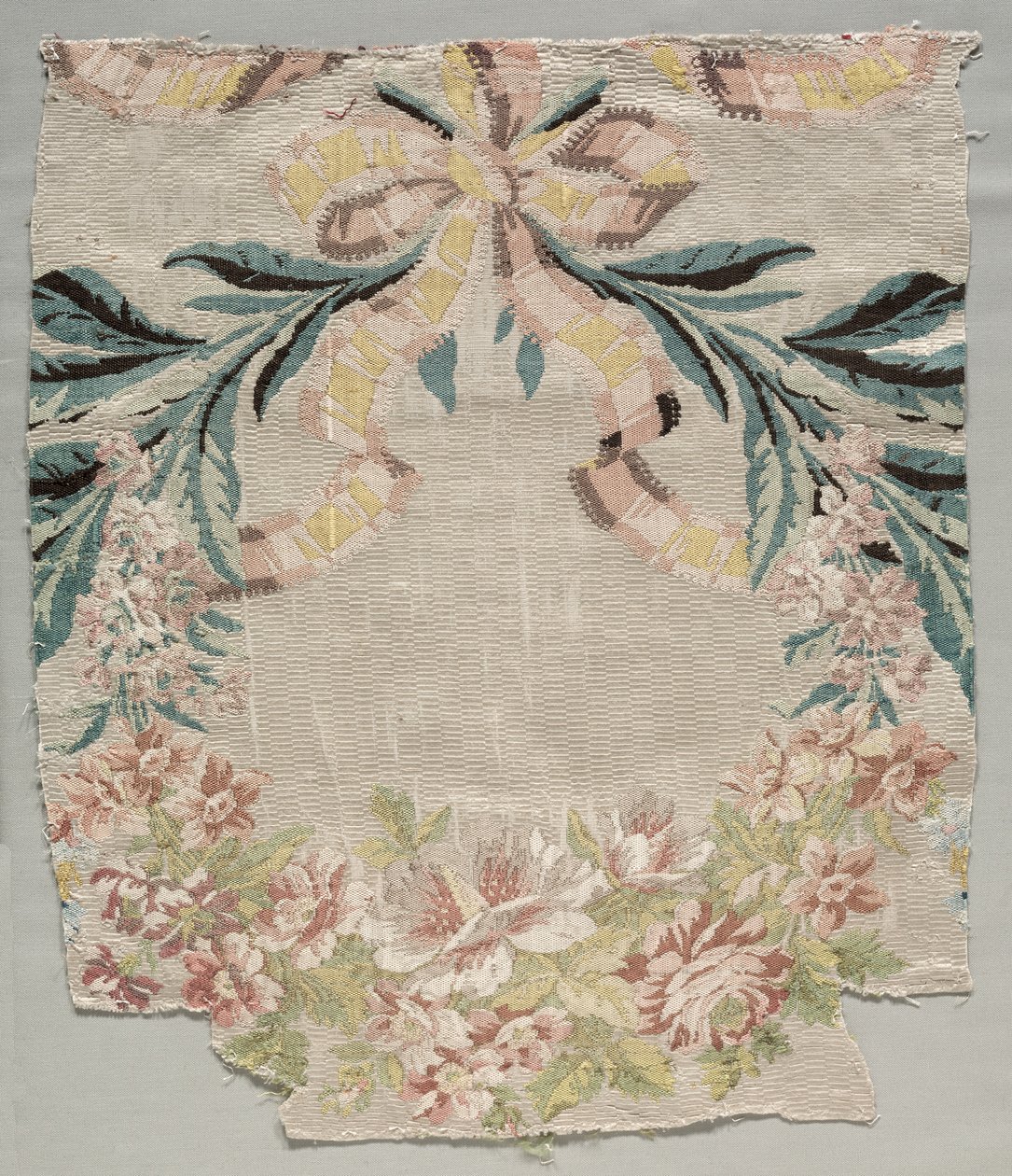 Zijdefragment, deel van paneel genaamd Le panier fleuri, 1770 door Philippe de Lasalle
