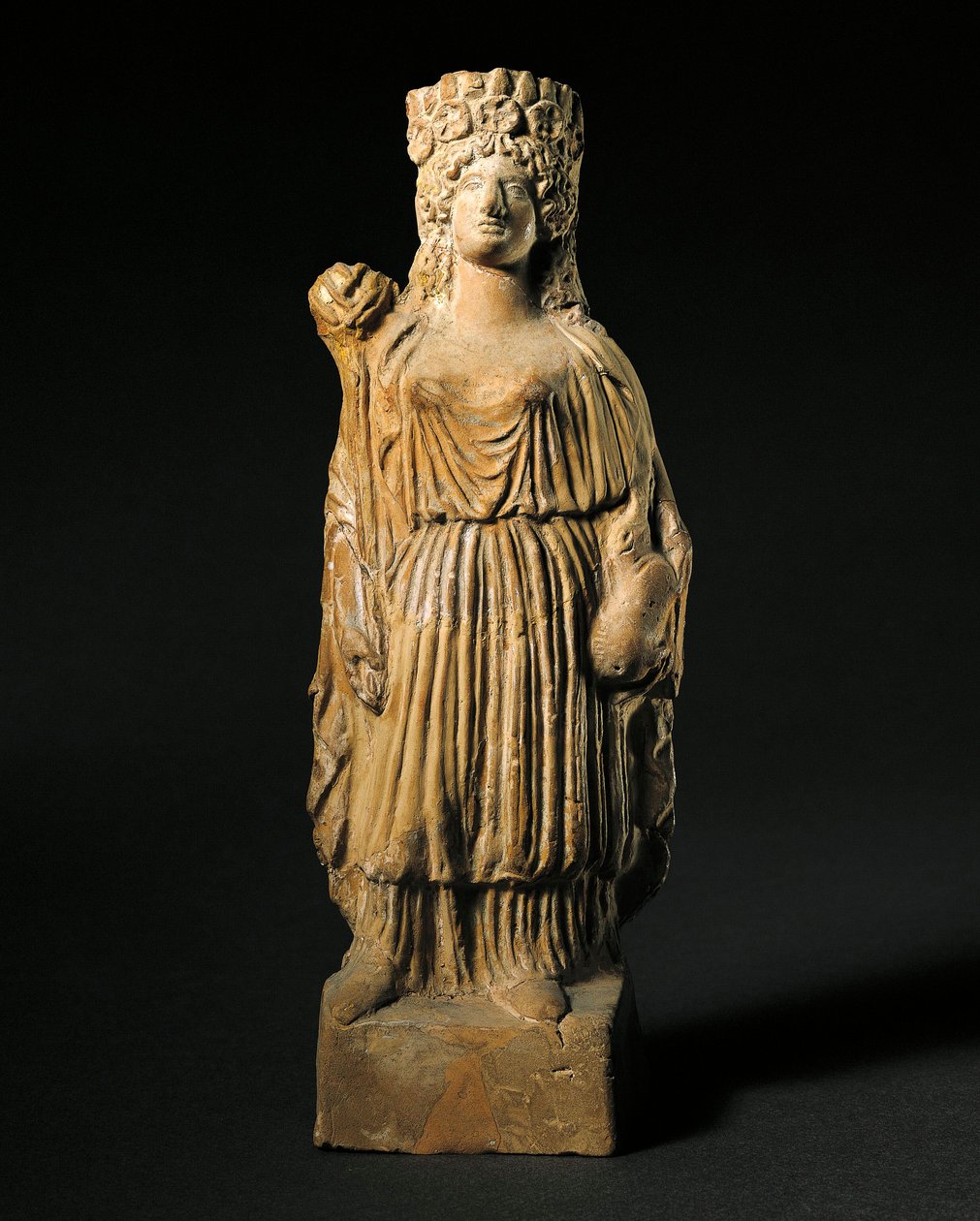 Fenicische kunst: terracotta beeldje van de godin Tanit. 3e-2e eeuw v.Chr. Madrid, Museo Arqueologico Nacional door Phoenician