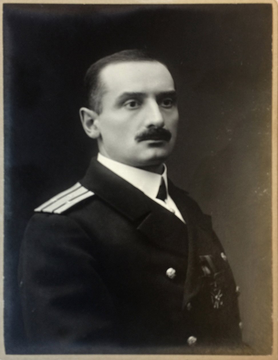 Portret van Alexander Kolchak door Photo studio H. Rentz and F.