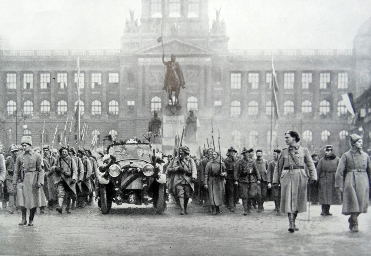 Tsjechische troepen begeleiden president Thomas Masaryk in Praag, 25 december 1918 (zw/w foto) door Photographer Czech