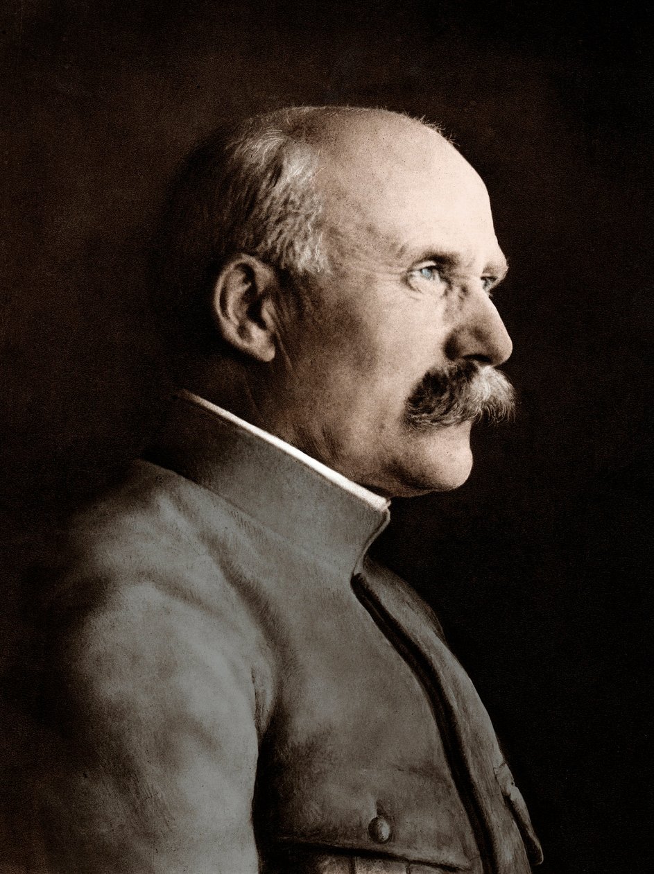 Portret van maarschalk Philippe Petain, ca. 1916-1917 (foto) door Photographer French