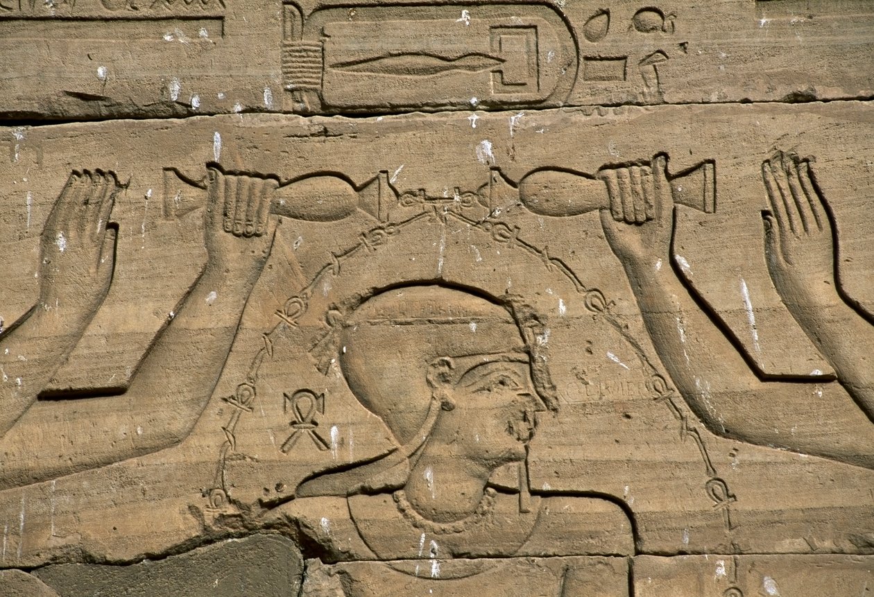 Bas-reliëf, Tempel van Kalabsha, Aswan, Gebouwd ca. 30 v.Chr., Egyptische beschaving door Blaise Nicolas Le Sueur
