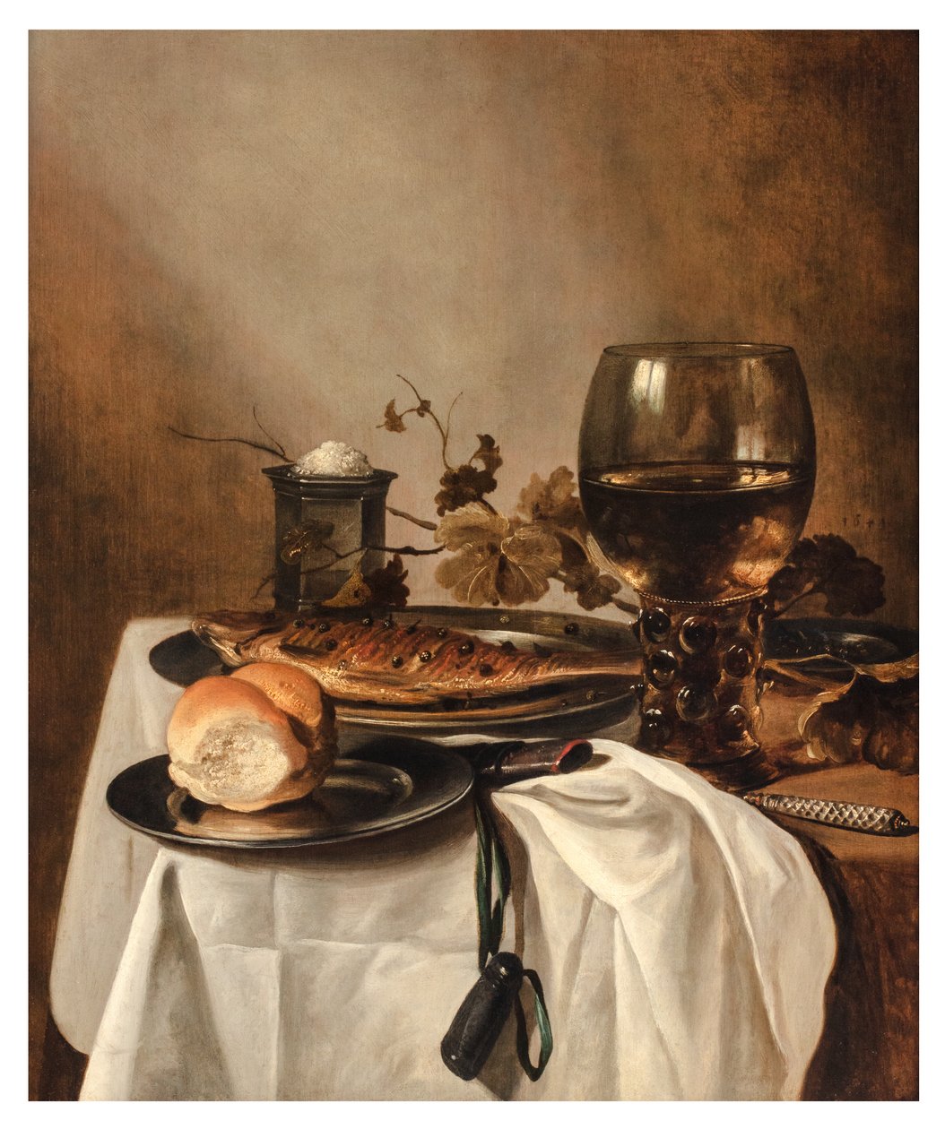 Een broodje, haring, zilveren zoutvat, grote roemer en mes op een gedekte tafel, ca. 1644 door Pieter Claesz