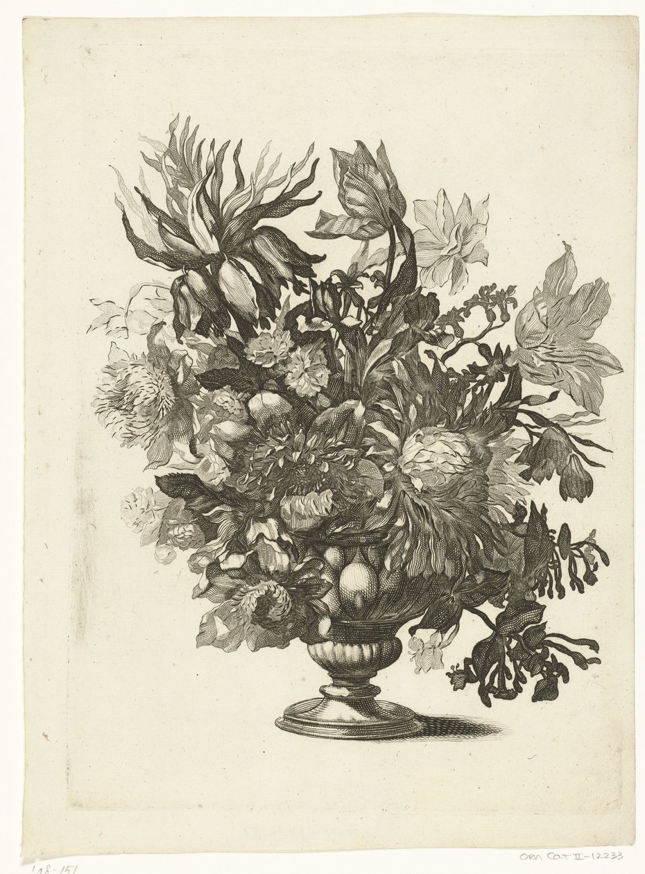 Glazen vaas met bloemen Vazen met bloemboeketten door Pieter Schenk (I)