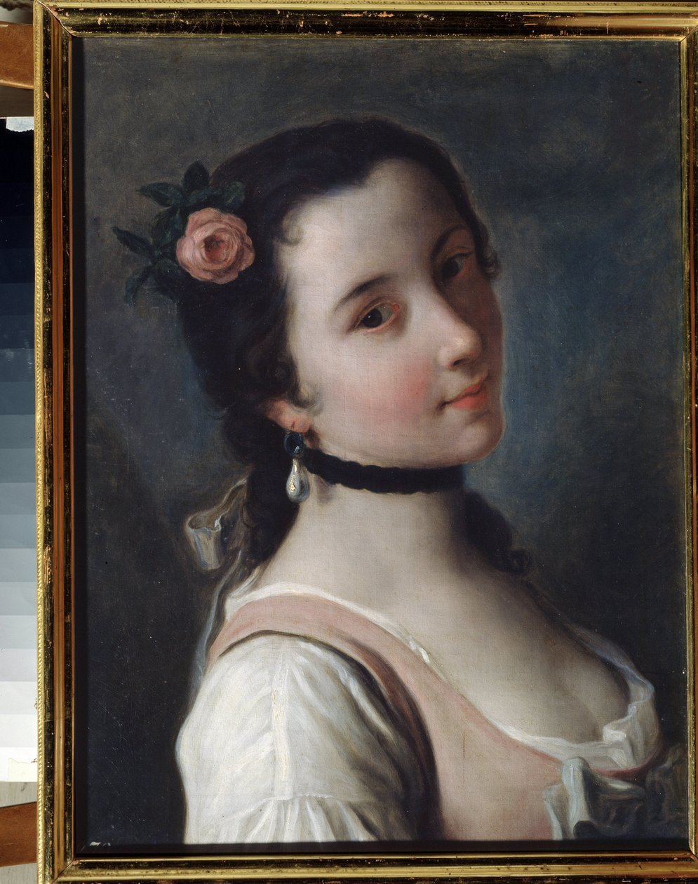 Een meisje met een roos door Pietro Antonio Rotari