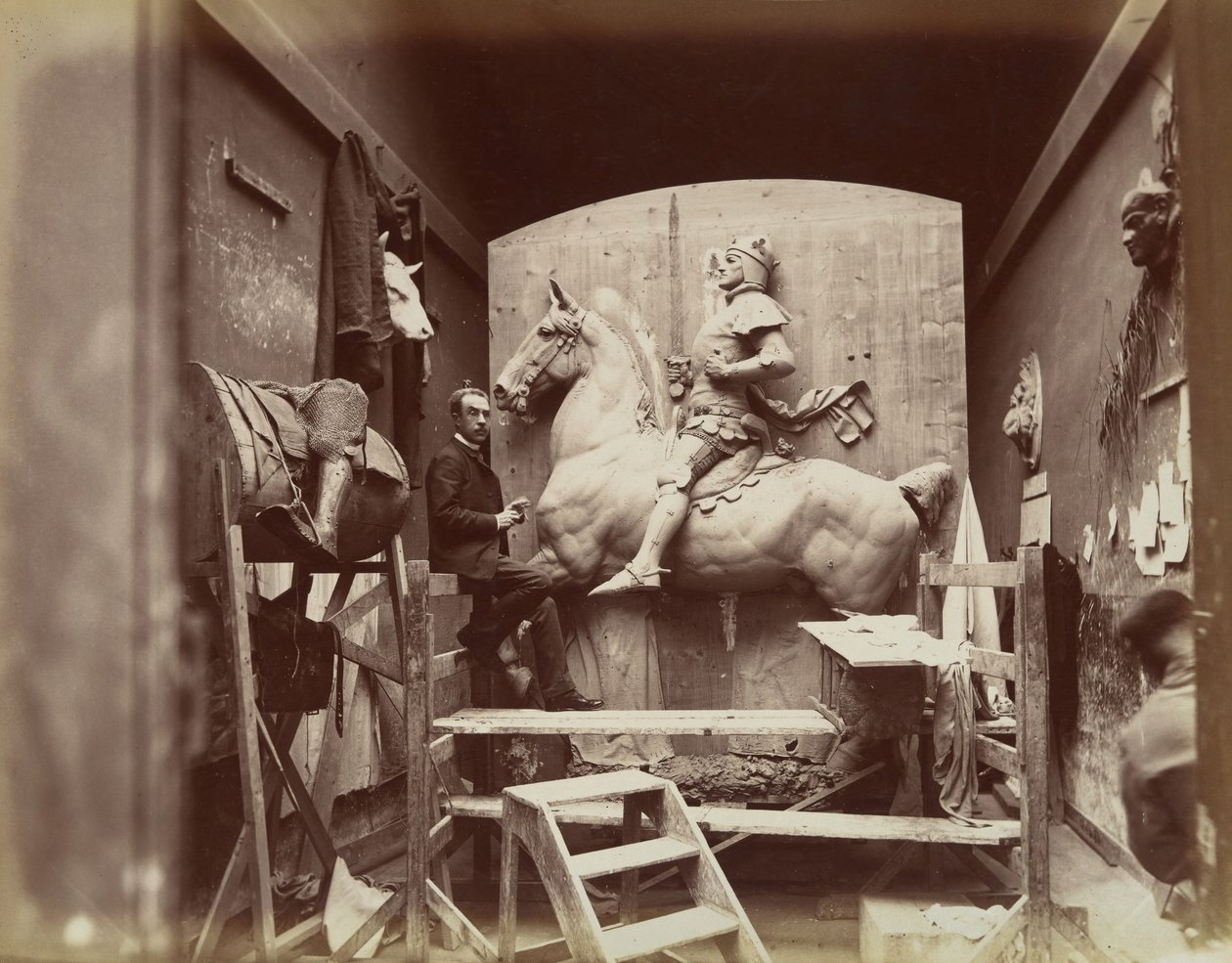 [Emmanuel Frémiet], jaren 1880-90 door Possibly by Edmond Bénard