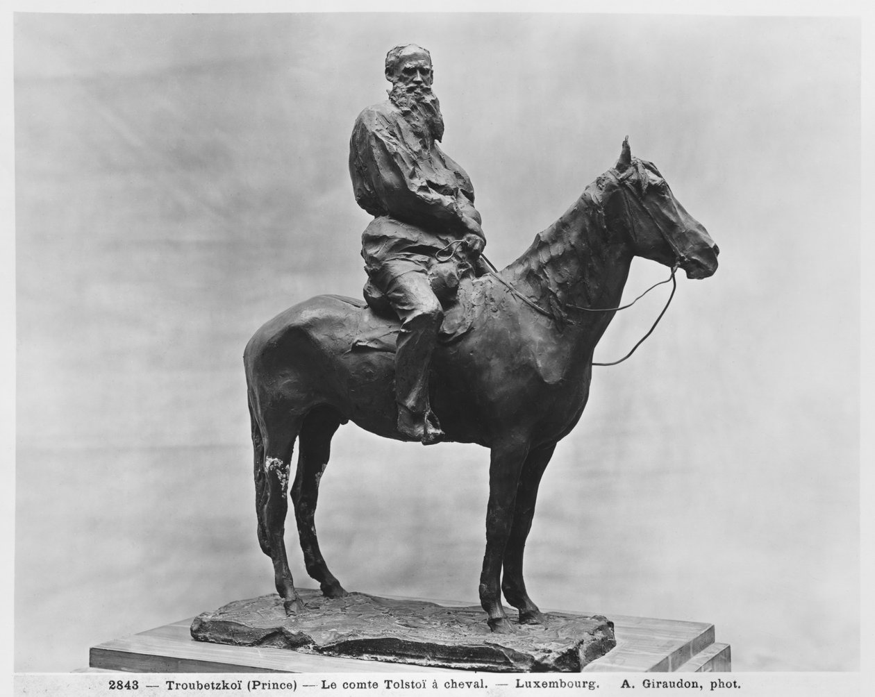 Leo Tolstoy rijdt op Delire (brons) door Prince Paul Petrovic Troubetzkoy