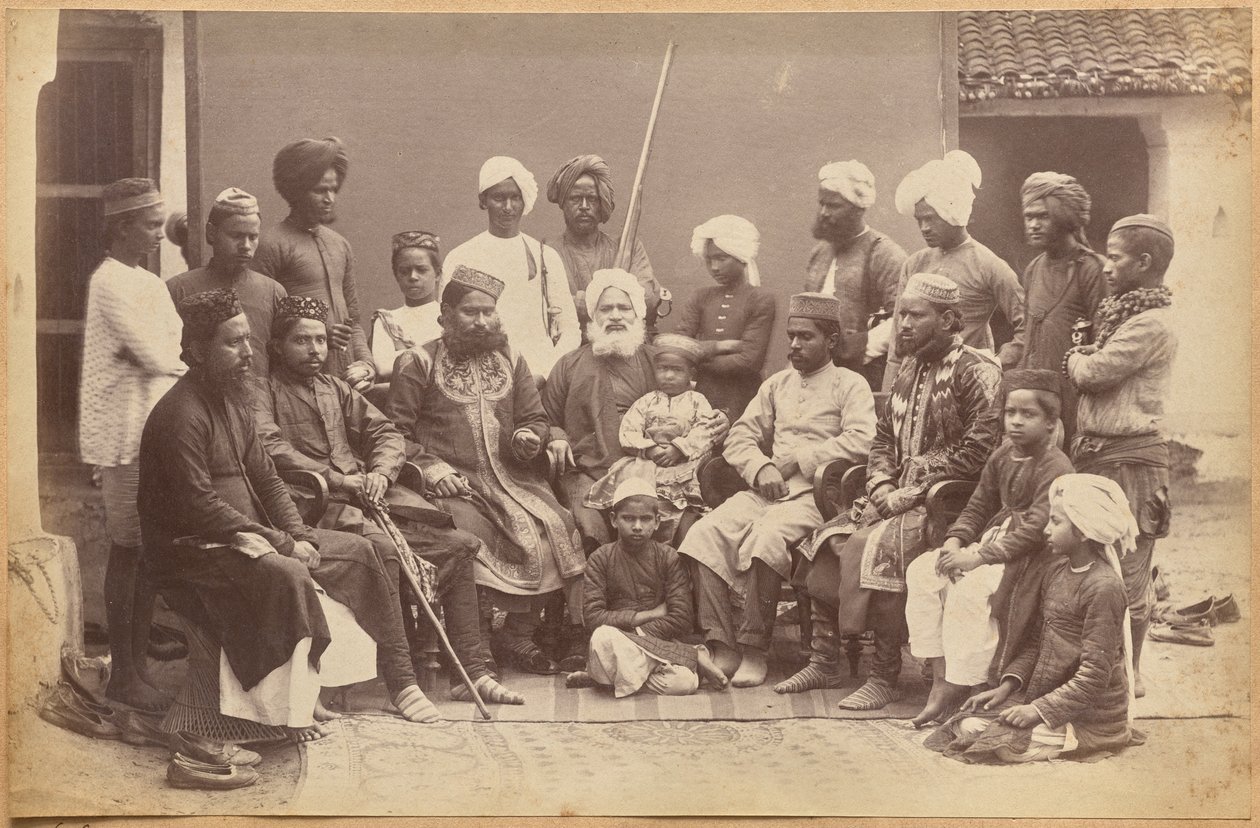 Familie van Mowhri Rahman Alli Khan, Rewa (recto, onderaan) door Raja Deen Dayal