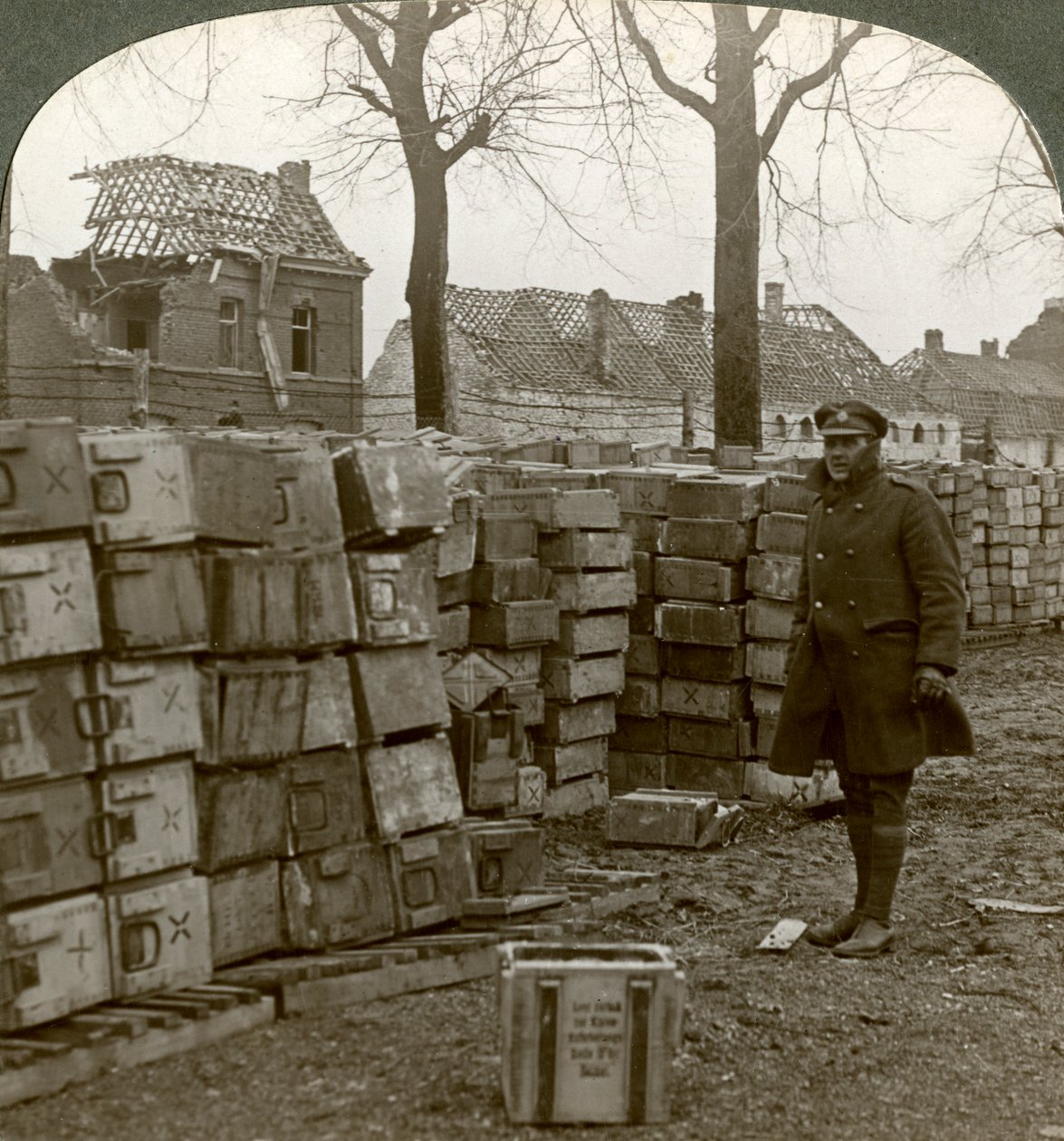 Achtergelaten Duitse munitie bij Cambrai, Eerste Wereldoorlog, 1914-1918 door Realistic Travels Publishers