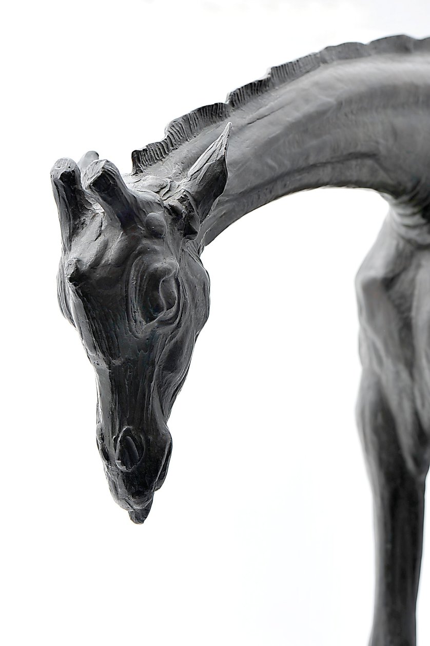 Grote Giraffe met Gebogen Hoofd, gemodelleerd 1909-10, gegoten voor 1913 door Rembrandt Bugatti
