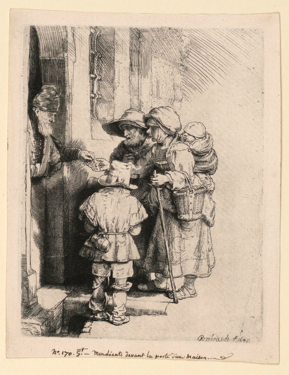 Bedelaars die aalmoezen ontvangen bij de deur van een huis door Rembrandt van Rijn