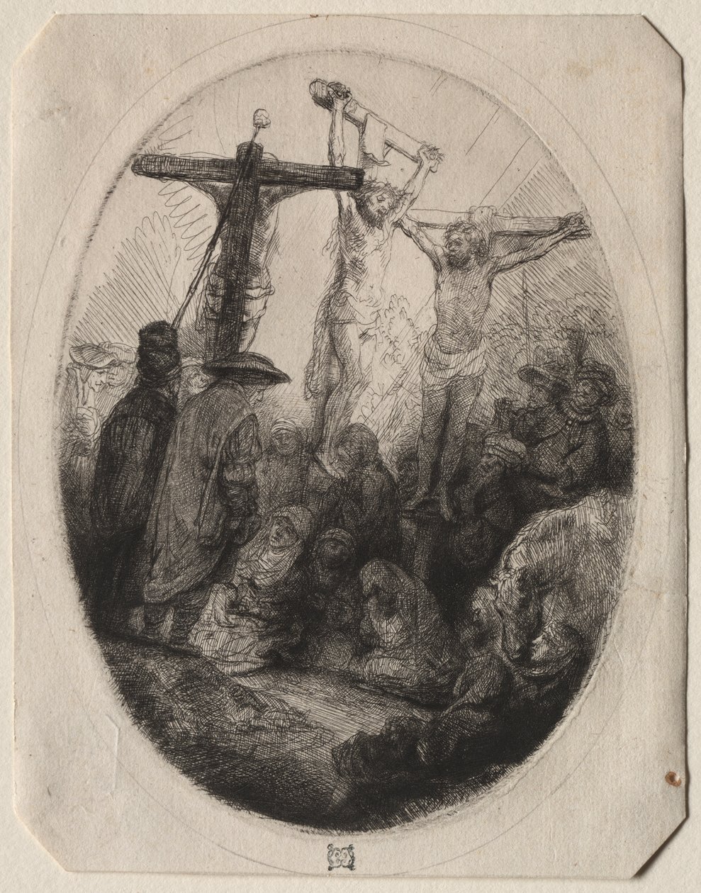 Christus gekruisigd tussen twee dieven: een ovaal bord door Rembrandt van Rijn