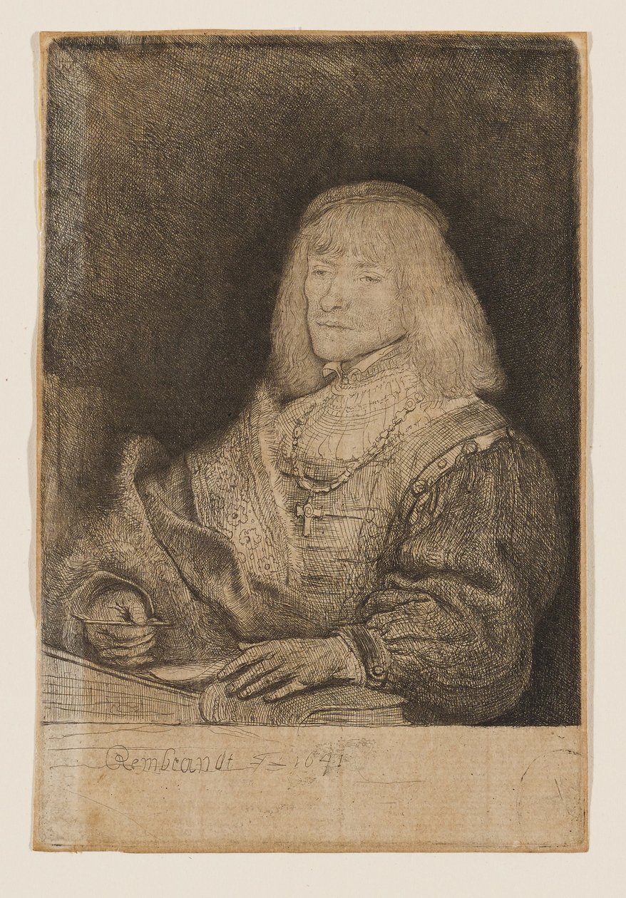 Man achter een bureau, met een kruisje aan een ketting door Rembrandt van Rijn