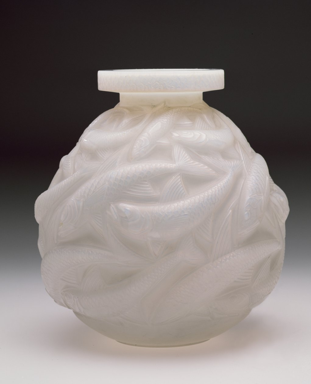 Zalmvaas, 1928 door Rene Jules Lalique
