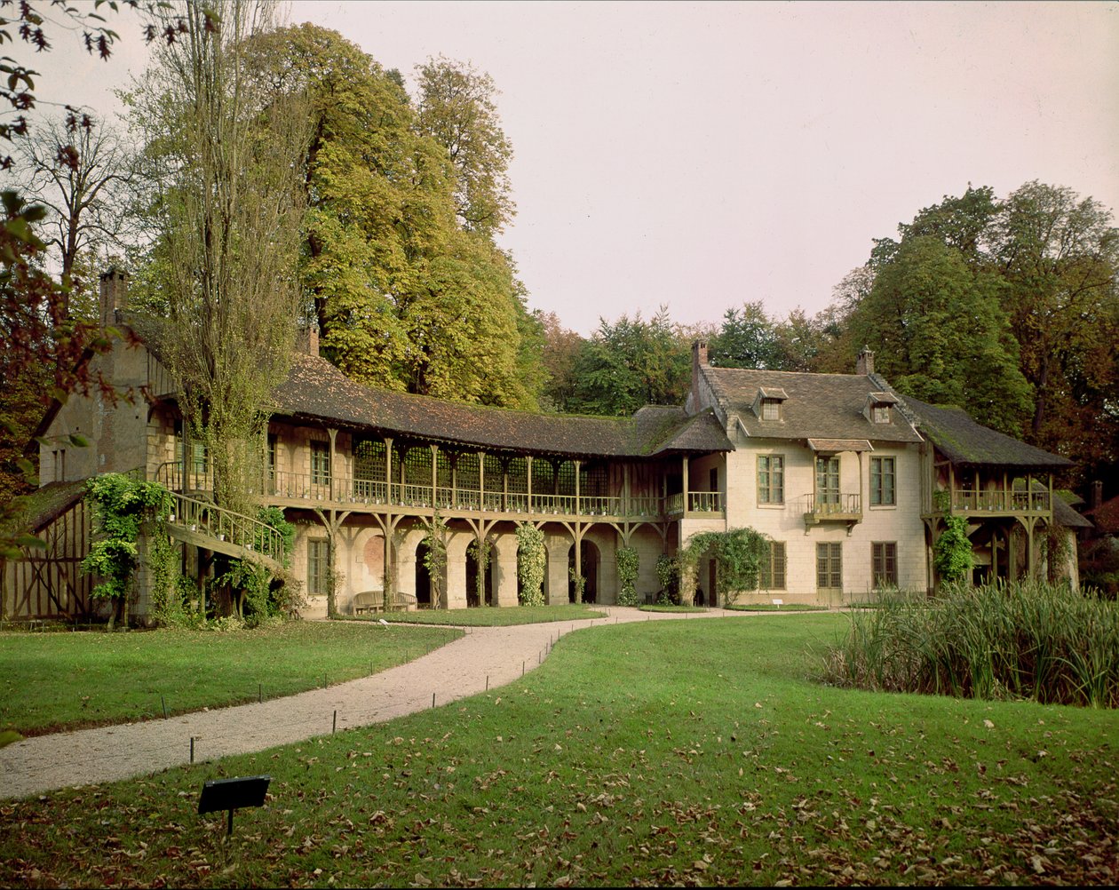 Het Hameau van Marie-Antoinette (1755-93), gebouwd in 1783-86 door Richard Mique