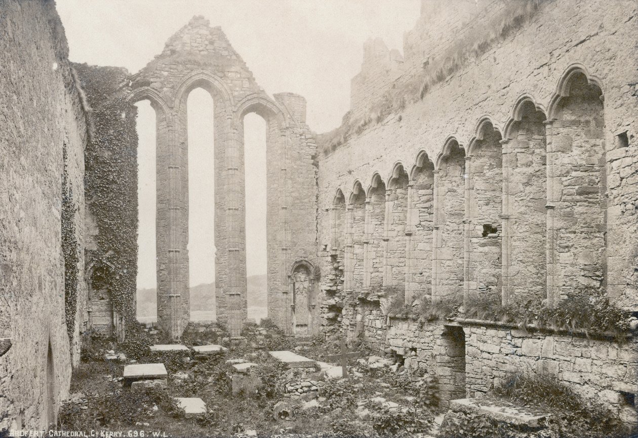 Ardfert Kathedraal, gefotografeerd door Robert French voor de William Lawrence Fotostudio door Robert French