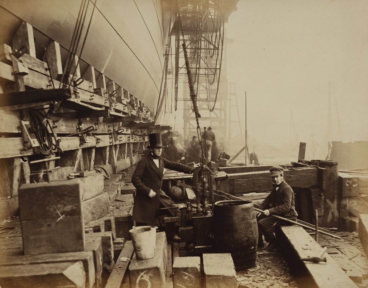 De Great Eastern: Richard Tangye met een hydraulische pers door Robert Howlett