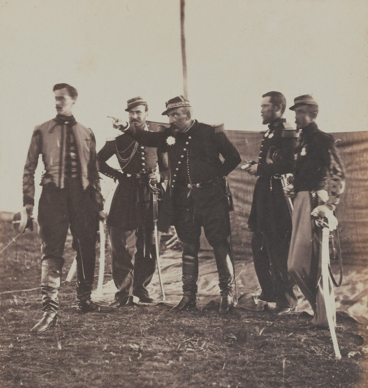 Generaal Bosquet en staf, 1855 door Roger Fenton