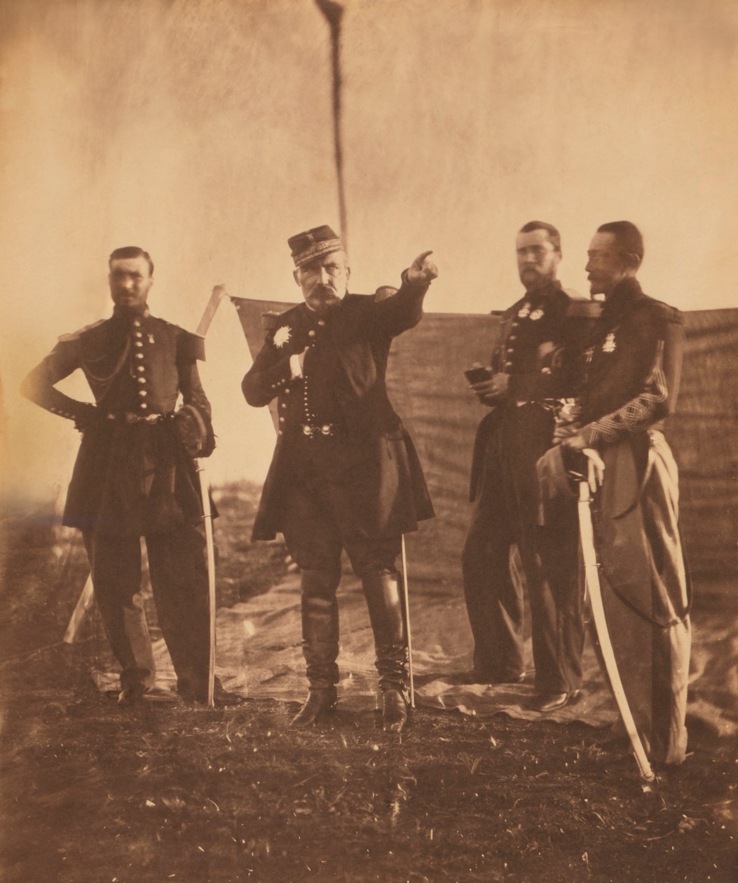 Franse Generaal Pierre Bosquet (midden), Geeft Orders aan zijn Staf, Krimoorlog, Krim, Oekraïne door Roger Fenton