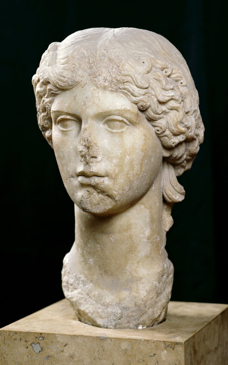 Buste van Agrippina de Oudere door Roman