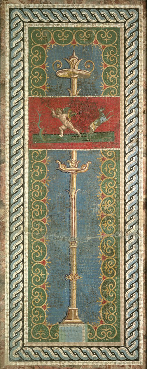 Kandelaar met ornamentaal motief door Roman
