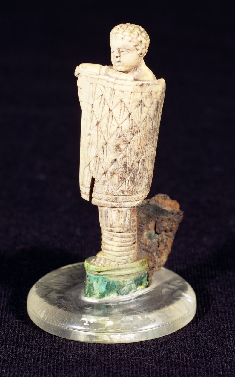 Klapmes handvat in de vorm van een gladiator uit South Shields, 2e - 3e eeuw na Christus door Roman