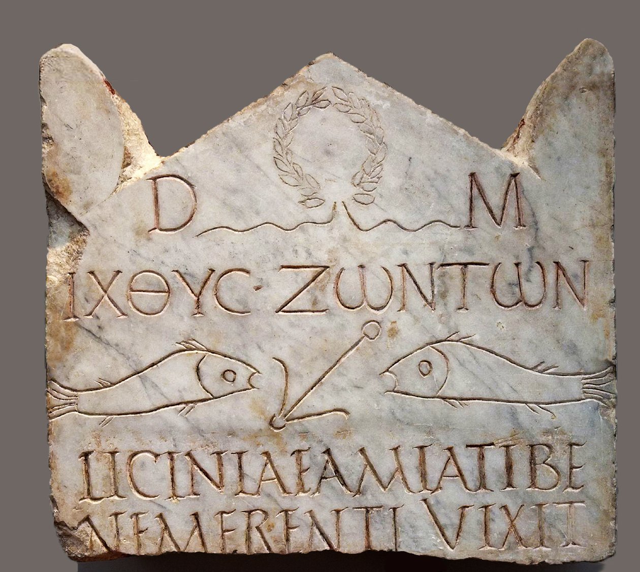 Grafsteen van Licinia Amias, uit het gebied van de Vaticaanse necropolis, Rome door Roman
