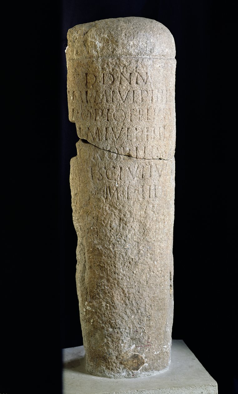 Grenspaal, van de Romeinse weg tussen Dijon en Bordeaux, 244-249 door Roman