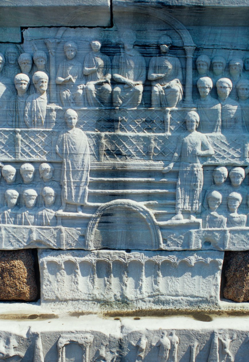 Reliëf op de basis van de Obelisk van Theodosius I, ook bekend als de Obelisk van Tuthmosis III, uit Karnak door Roman