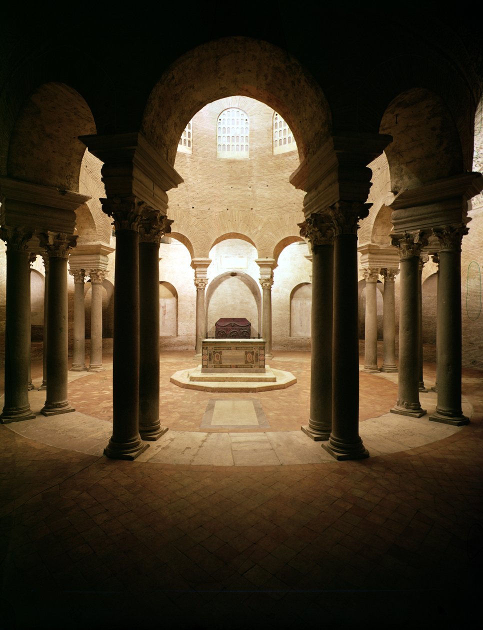 Santa Costanza, gebouwd door Constantia voor AD 354 door Roman