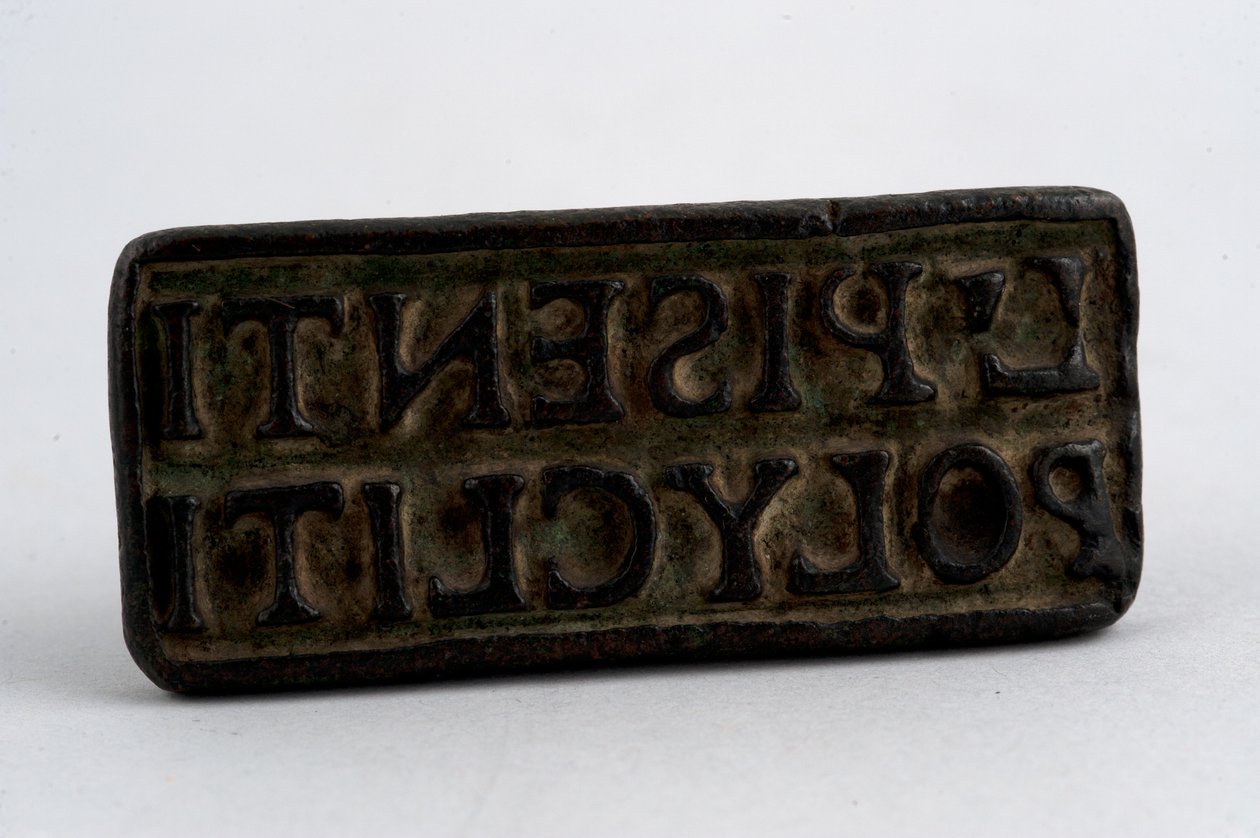 Zegel (brons) door Roman