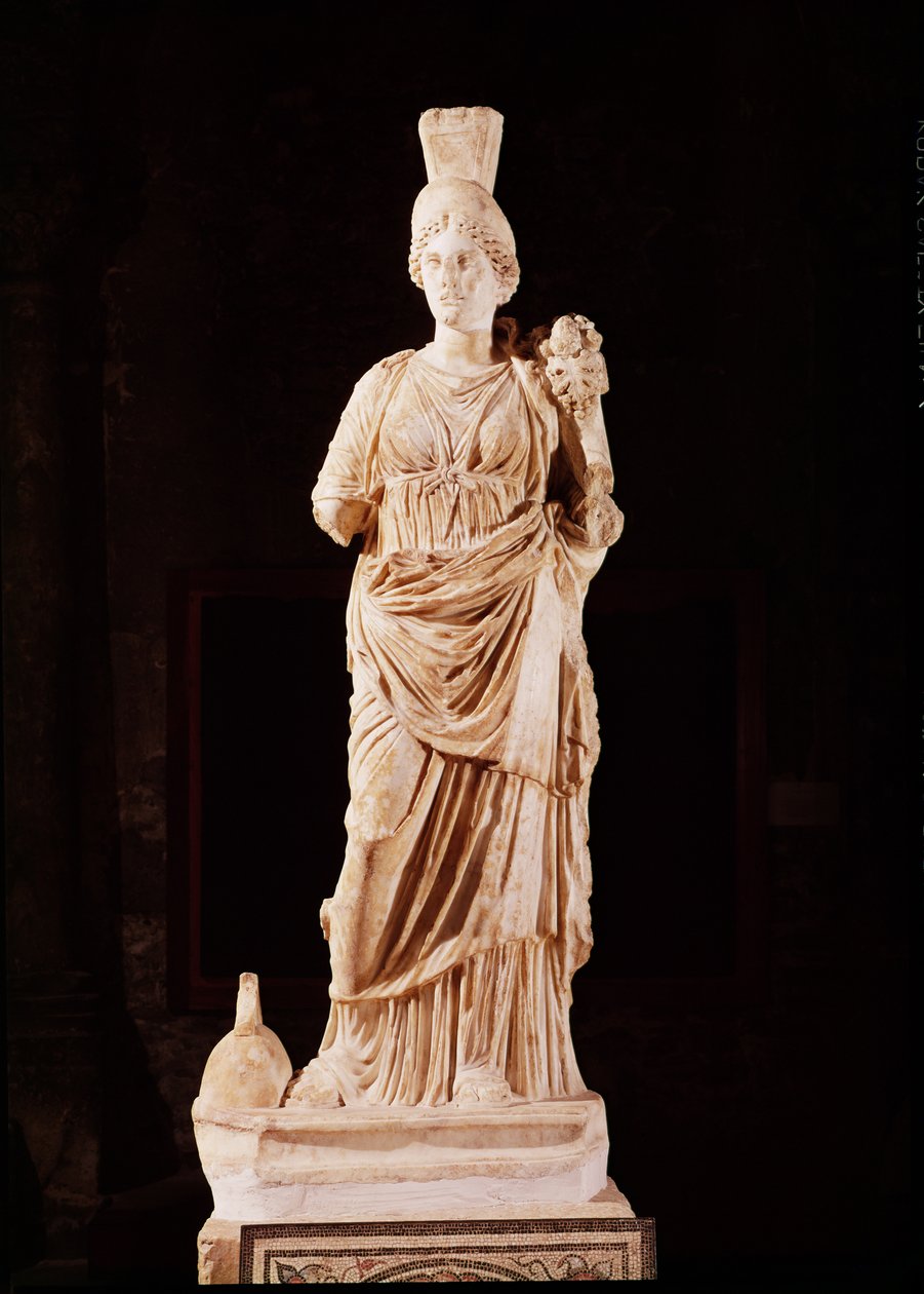 Standbeeld van een beschermgodin door Roman