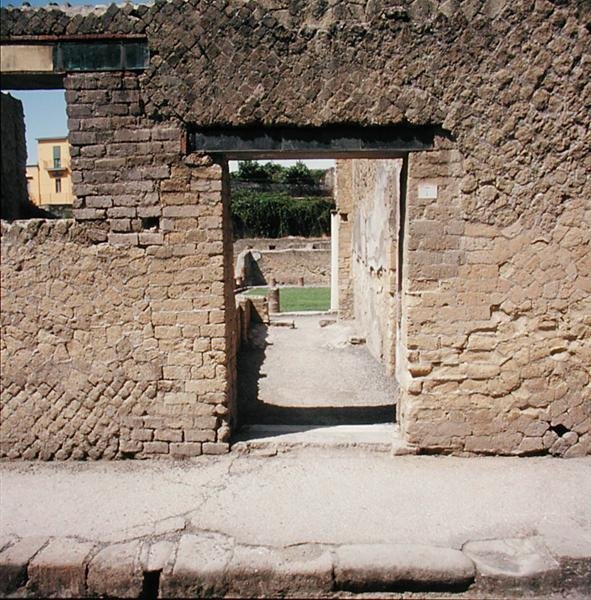 Huis van de Nissen door Roman Roman