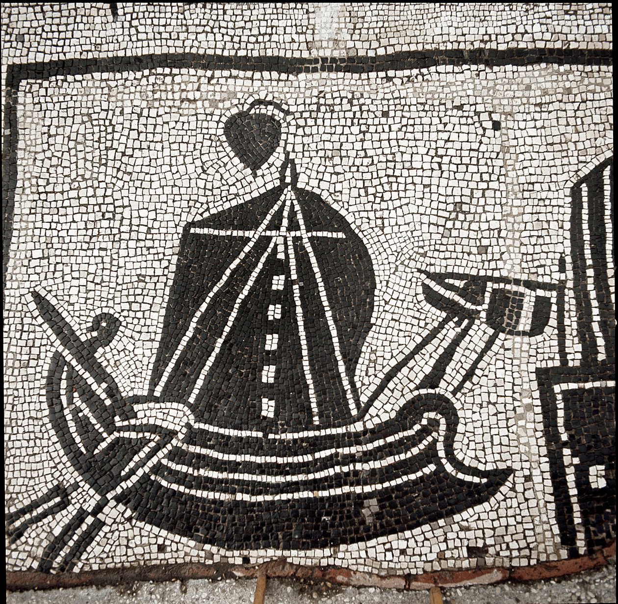 Een schip in de haven van Ostia (mozaïek) door Roman