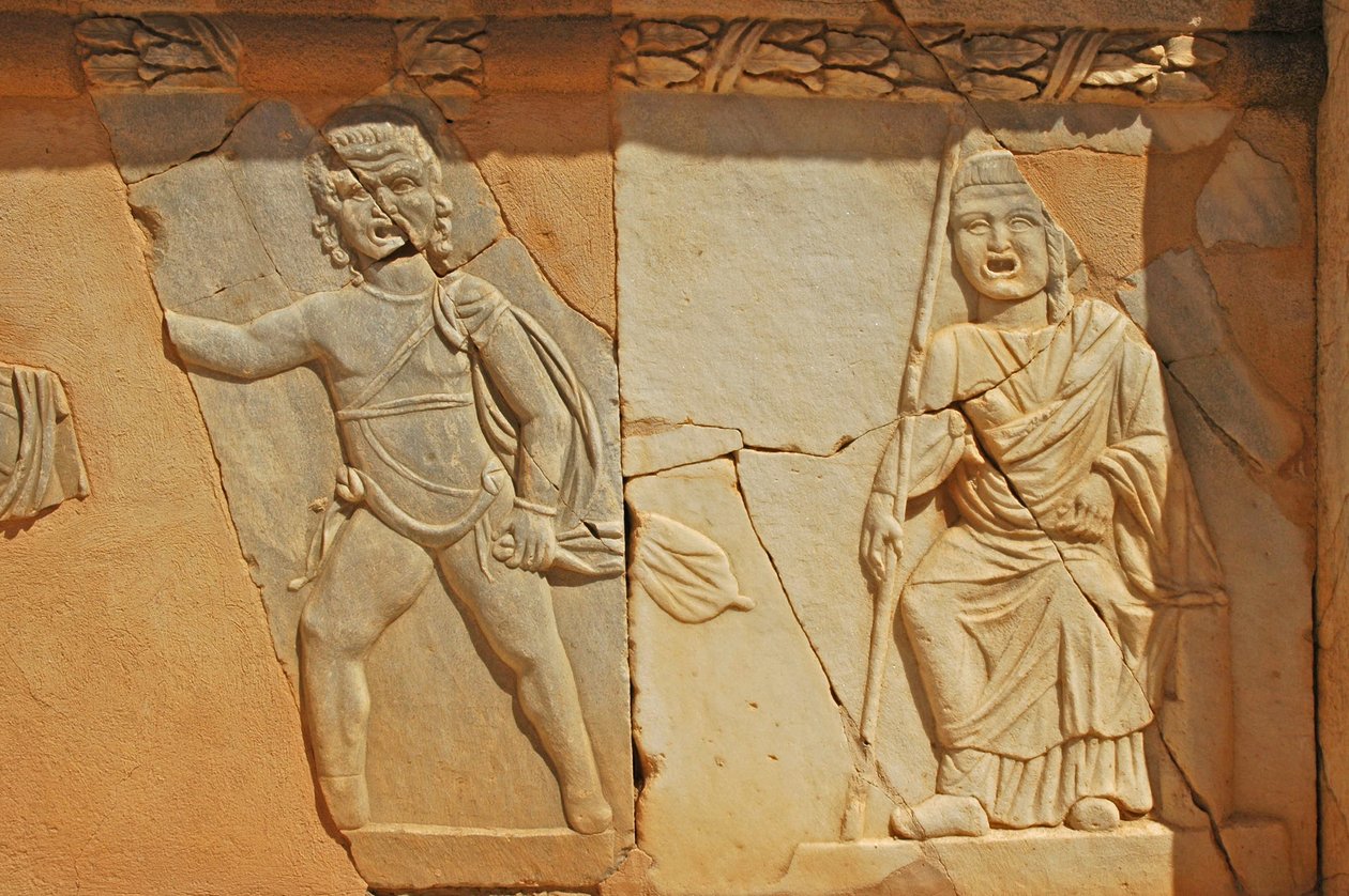Bas-reliëfs op het proscenium van het Romeinse theater, Sabratha, Libië, 2e eeuw na Christus door Roman