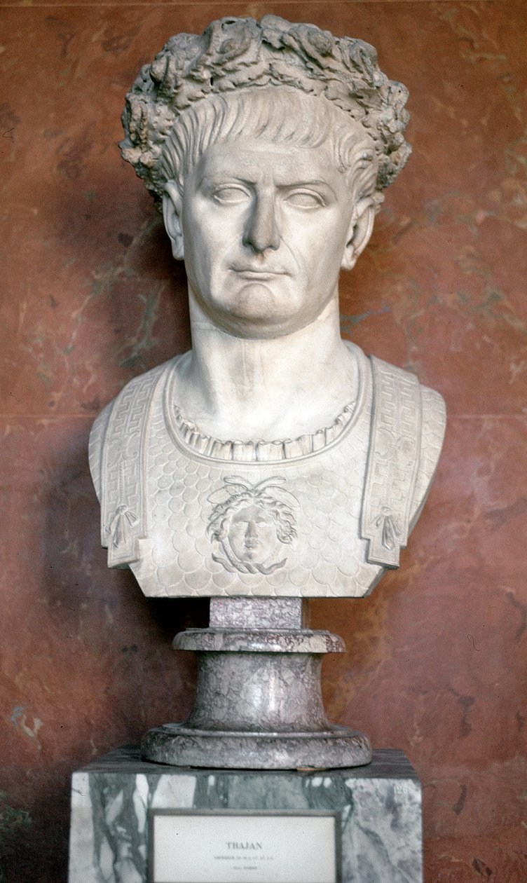 Borstbeeld van keizer Trajanus met een lauwerkrans en Medusa op de torso door Roman