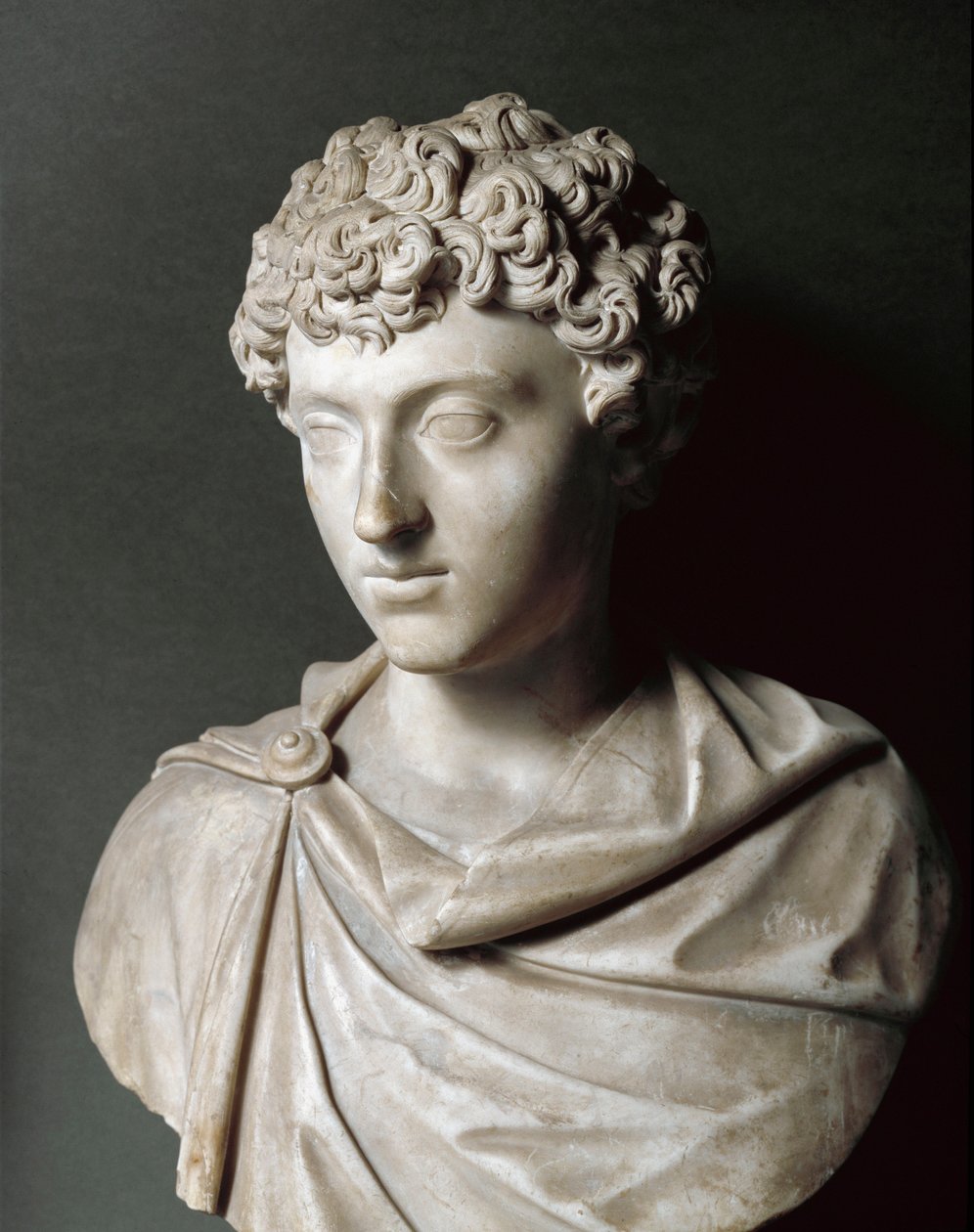 Borstbeeld van Marcus Aurelius als jonge jongen door Roman