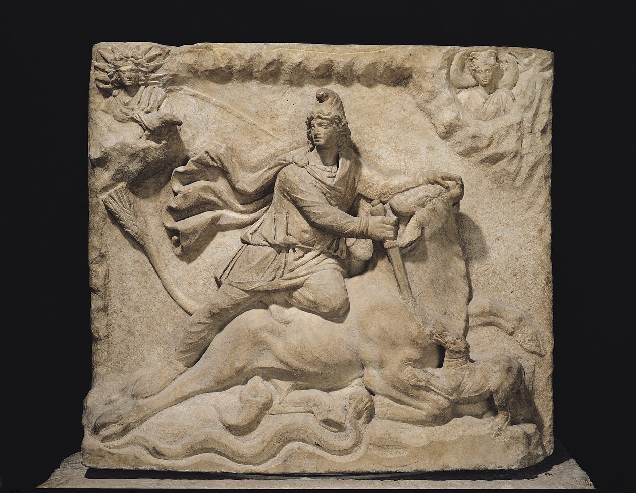 Mithras die de Stier Offert, 2e-3e eeuw (marmer) door Roman
