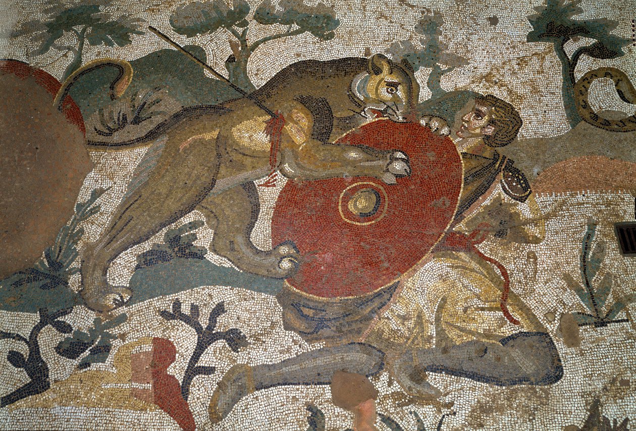 Romeinse kunst: een jager aangevallen door een leeuwin beschermt zichzelf met zijn schild door Roman