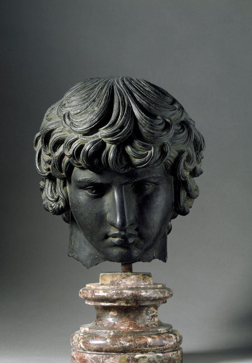 Romeinse kunst: voorstelling van Antinous (of Antinoo, ca. 110-130), jonge minnaar van keizer Hadrianus. Bronzen sculptuur. Florence, Museo Archeologico door Roman
