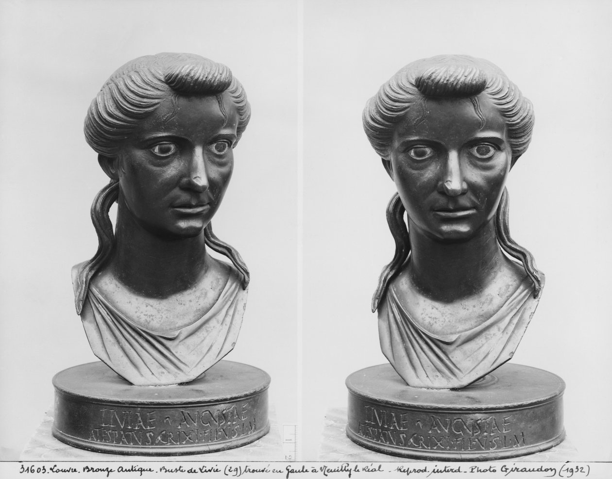 Twee uitzichten op een buste van Livia (58 v.Chr.-29 n.Chr.) door Roman